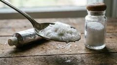 Zubní pasta se solí – objev pro hospodyňky: nečekané způsoby použití této jednoduché směsi