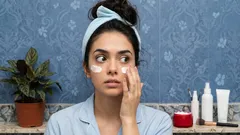 Noční péče o pleť: 5 mýtů, kterým už je čas přestat věřit