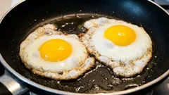 Nepoužívejte pánev hned po přípravě míchaných vajec: díky této radě vám nádobí vydrží v dobrém stavu po dlouhá léta.